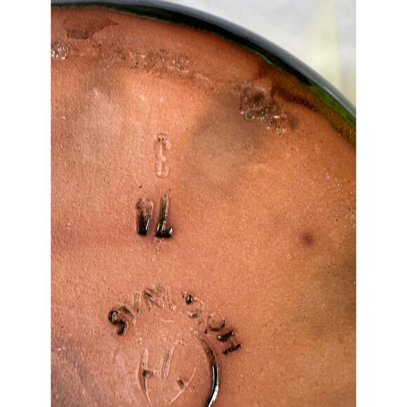 Vintage Mid-Century Modern Olive Crockery Bowl with Lid and Pour Spout - Picture 4 of 10